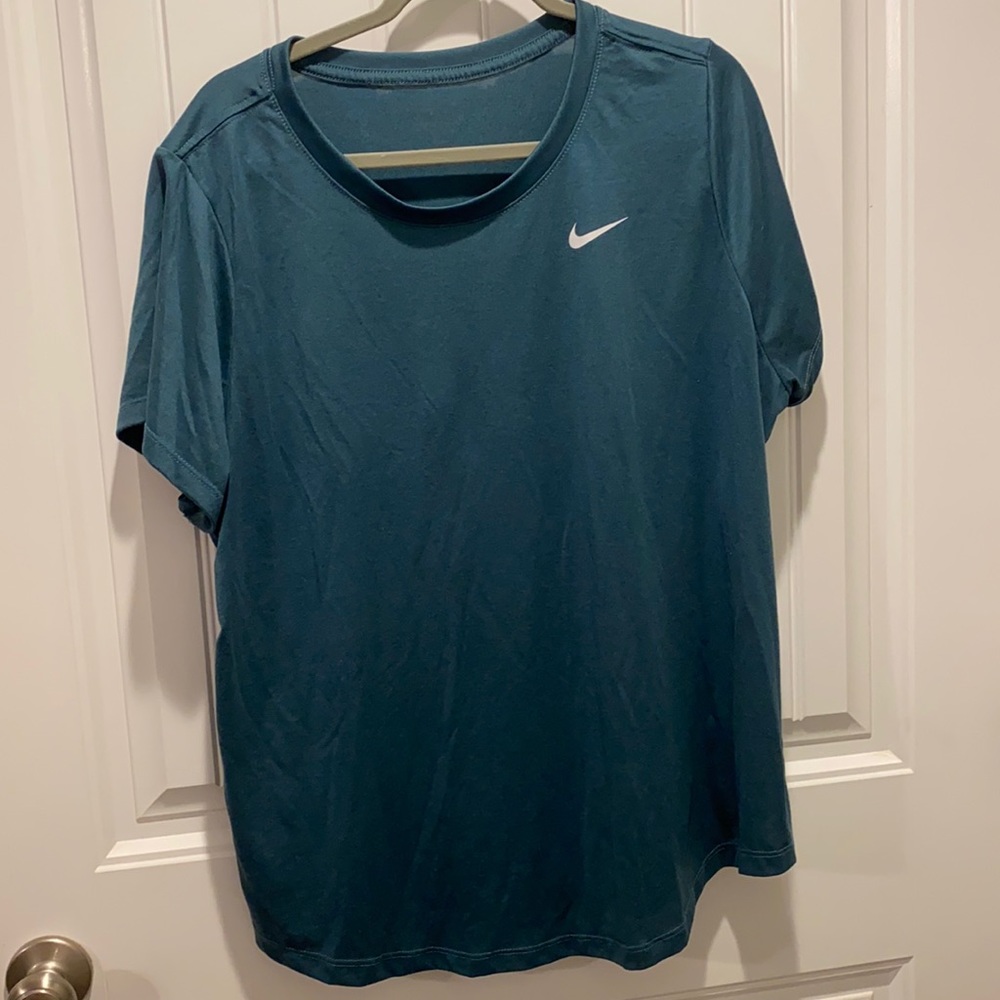 Nike Dri-FIT Legend Plus Size Training T-shirt